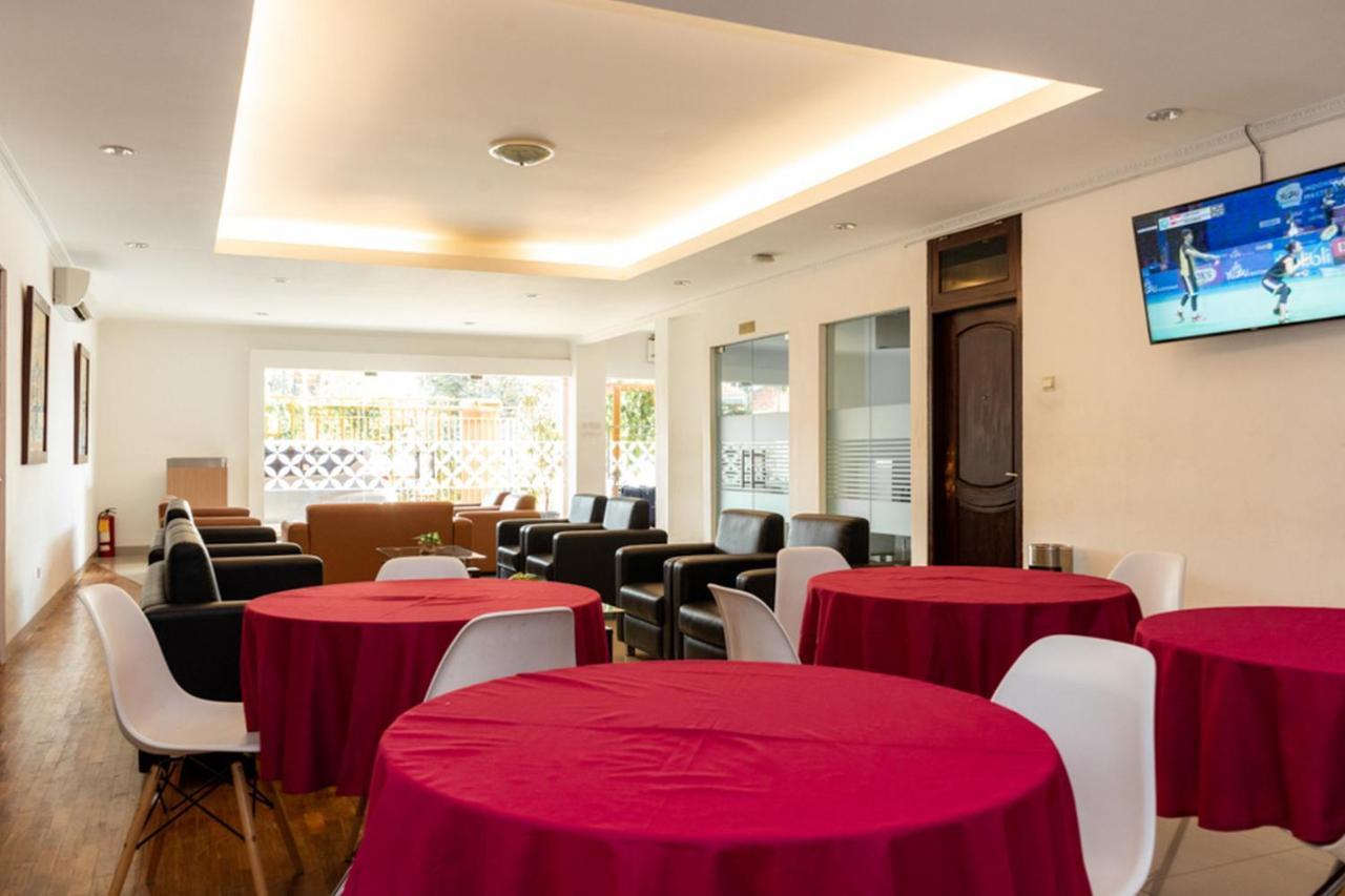 Reddoorz Plus Syariah Near Java Supermall Semarang 2 Exterior foto