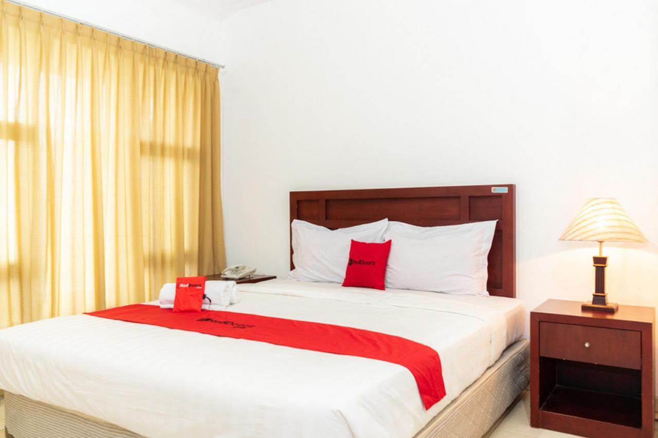 Reddoorz Plus Syariah Near Java Supermall Semarang 2 Exterior foto